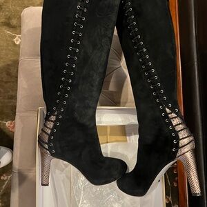 Sergio Rossi Black suede /snake skin Heeled Boots size 39
